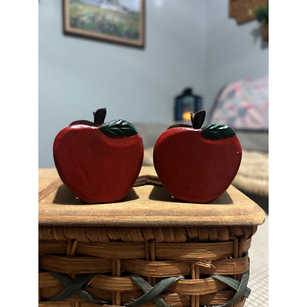 Vintage Wooden Red Apple Set of 2 Farmhouse Kitchen Decor